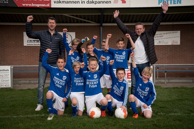 Petten JO11-2